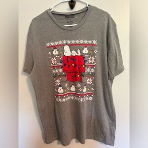Snoopy Christmas Peanuts Graphic T-Shirt Size XL Like New Unisex